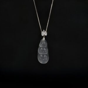 Vanying Stone Peanut-Shaped Jadeite Pendant