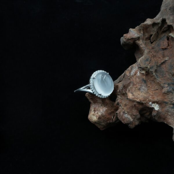 Vanying Stone Cabochon Jadeite Ring