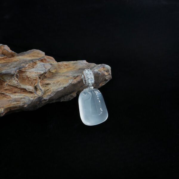 Vanying Stone Fugu Melon Jadeite Pendant